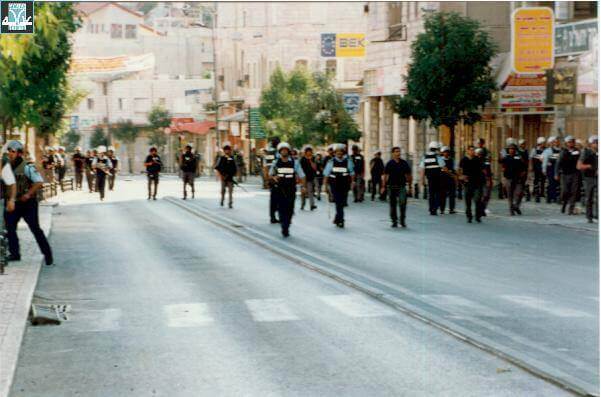 Im Oktober 2000 wurden 13 Demonstrant*innen (davon 12 israelische Staatsbürger*innen) bei landesweiten Demonstrationen durch Polizeikräfte erschossen. Foto: Adalah