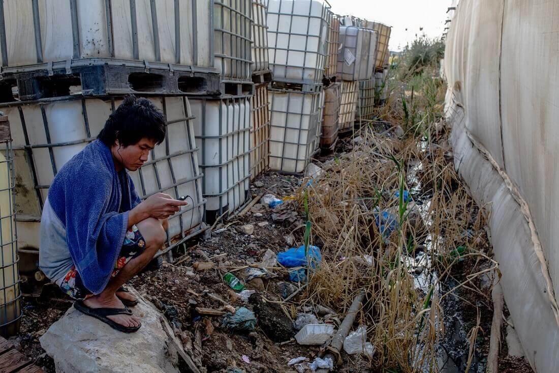 <a href="http://www.rosalux.org.il/wp-content/uploads/2017/03/Thai-workers-residential-1-text.jpg" src=